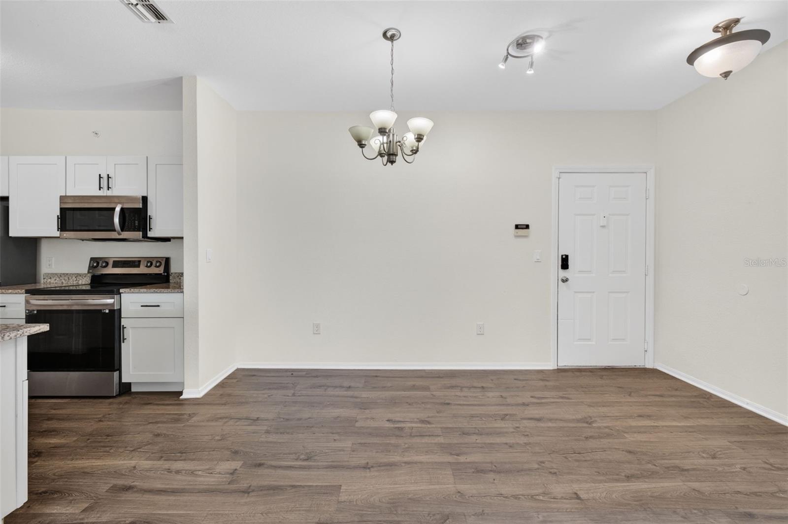 5467 Vineland Road, FL