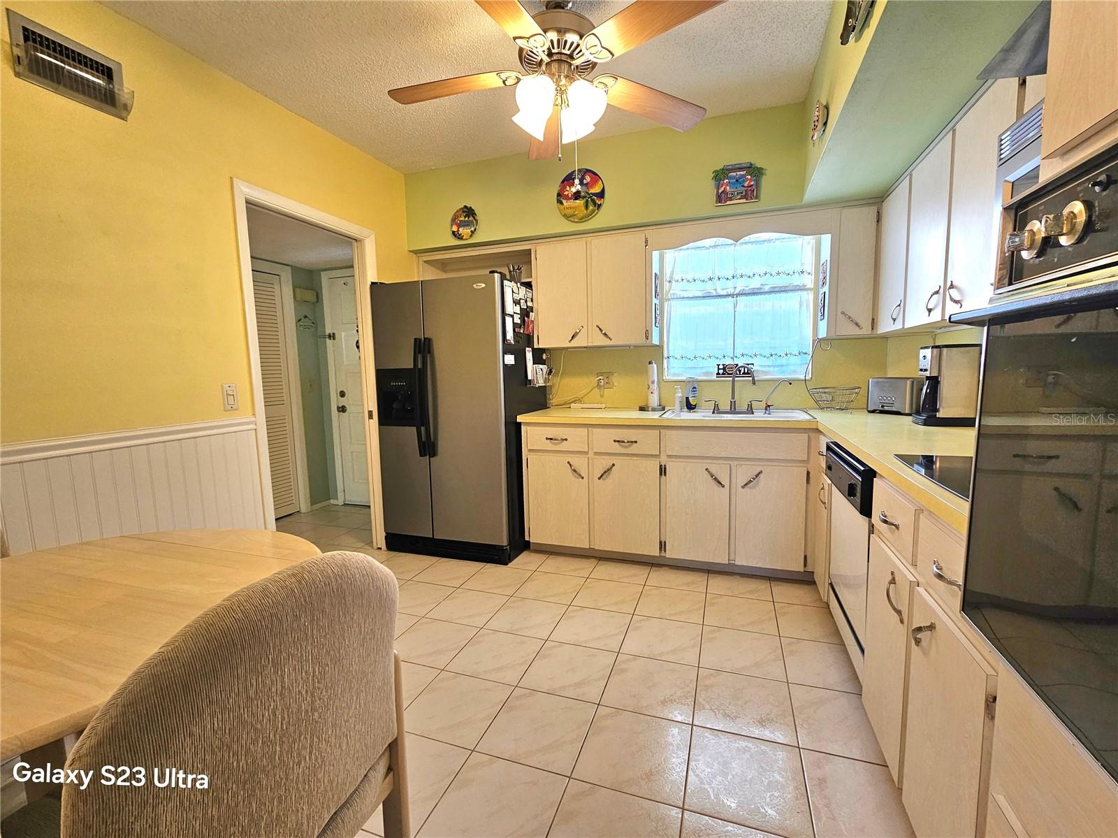2440 World Parkway Boulevard, FL