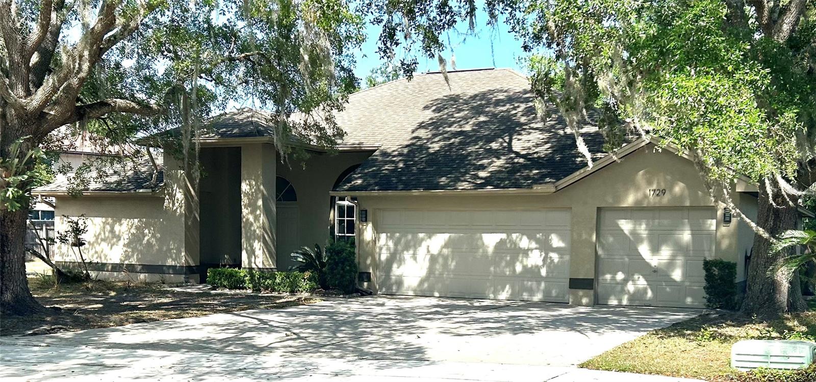 1729 Buckhorn Place, FL