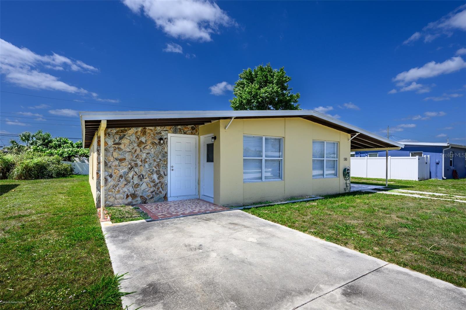 510 Sharon Circle, FL