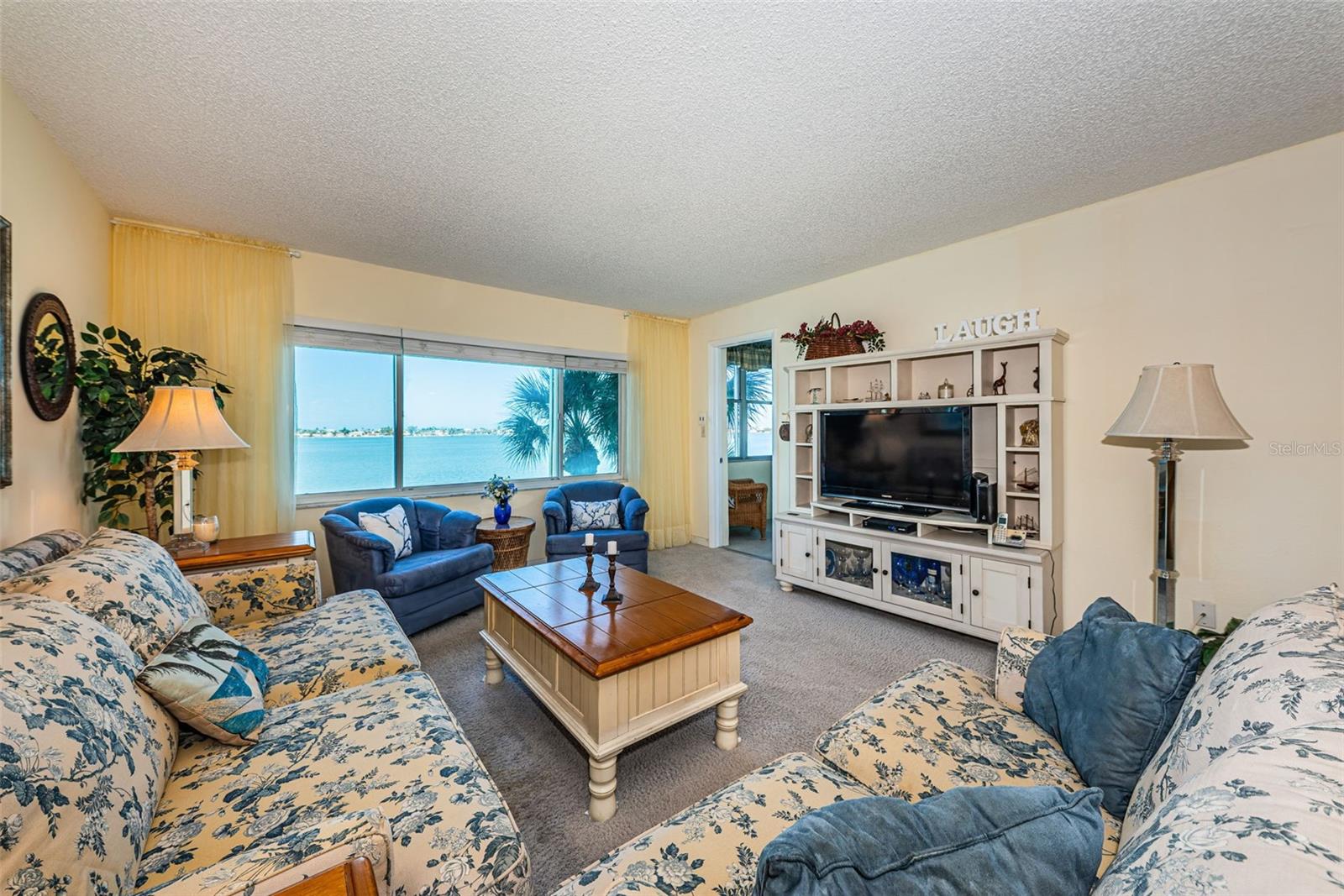 4750 Cove Circle, FL