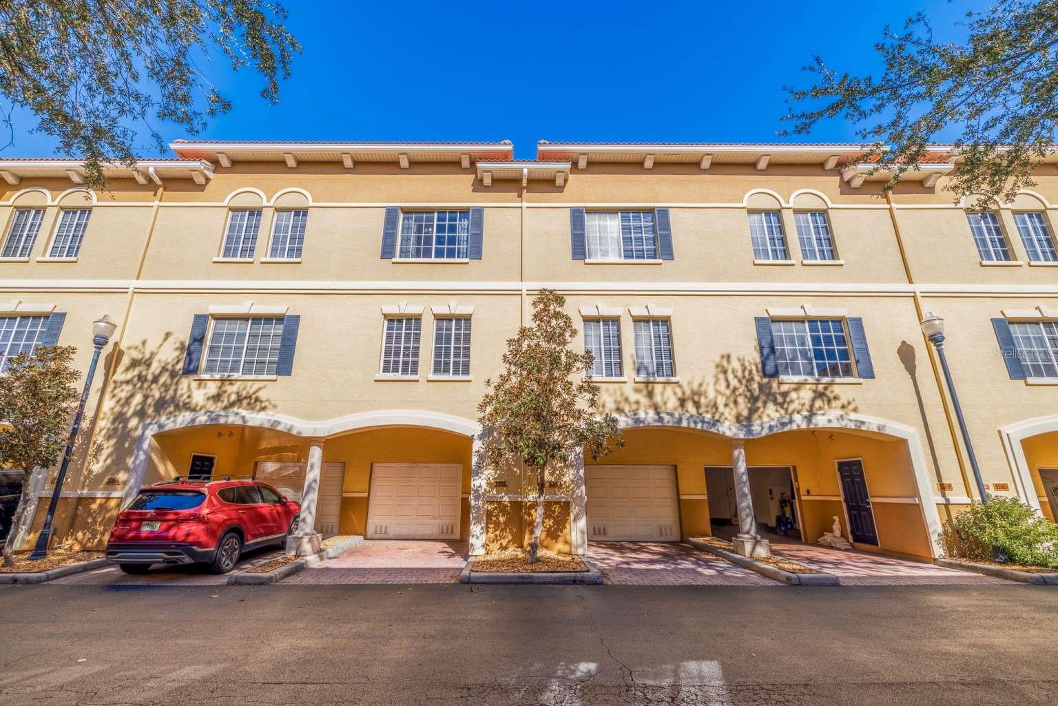 5252 Kennedy Boulevard, FL