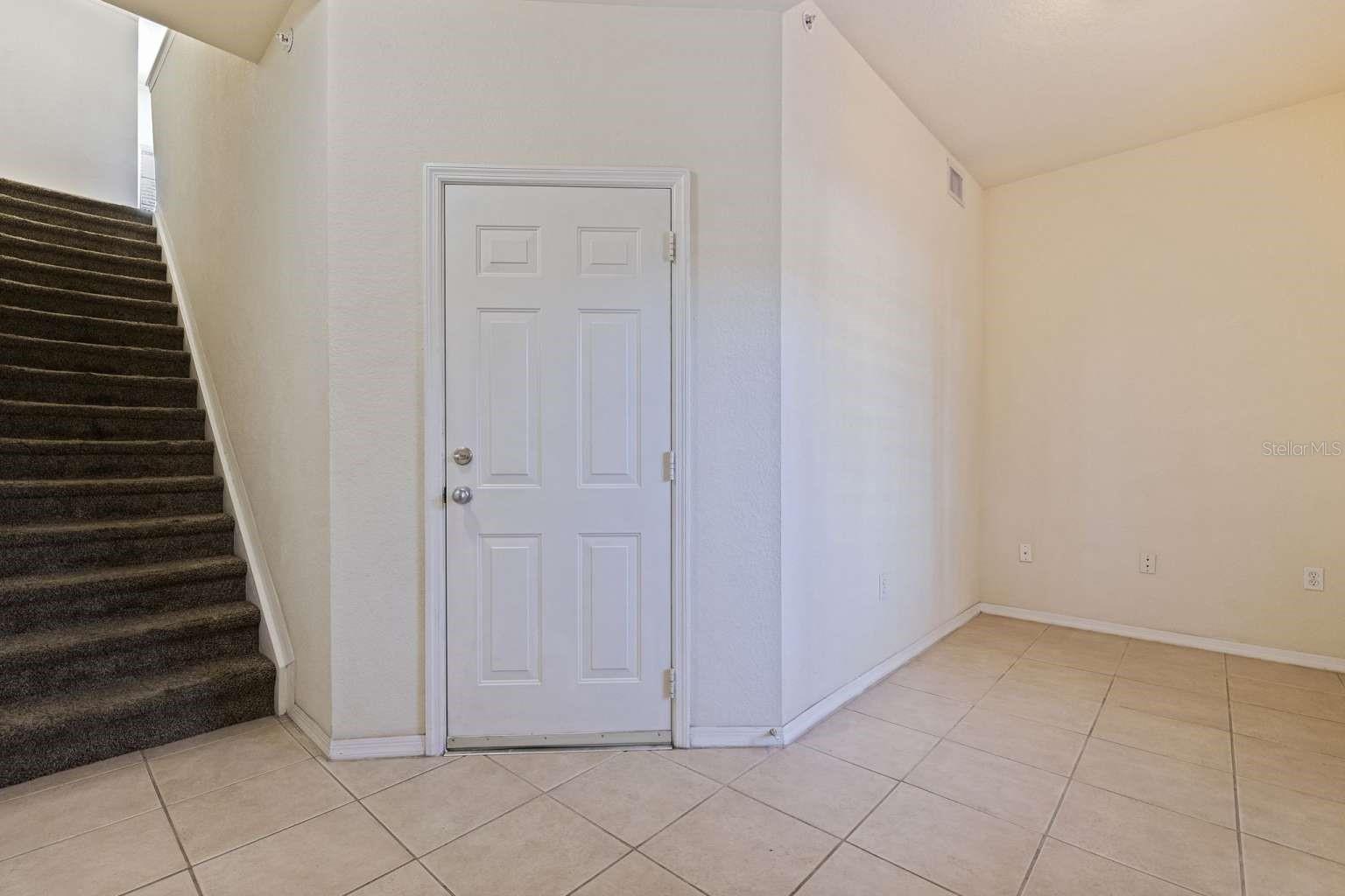 5252 Kennedy Boulevard, FL