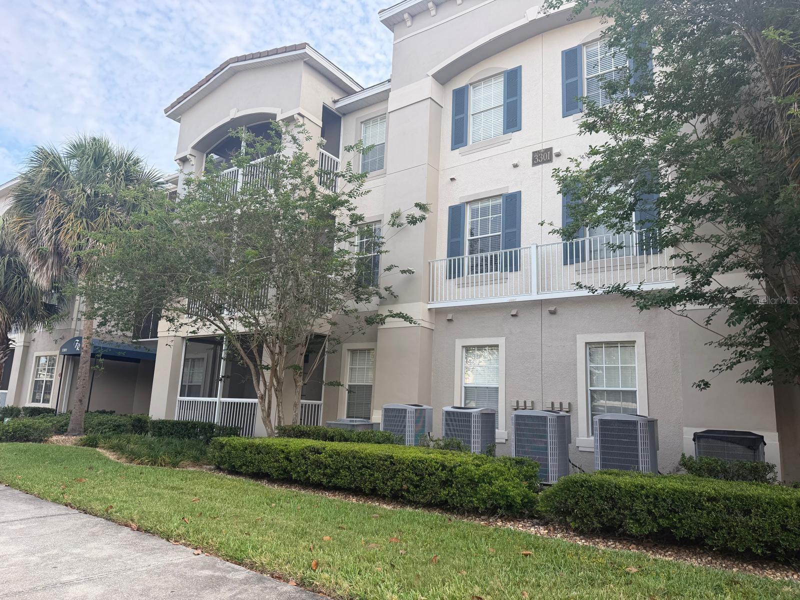 3301 Whitestone Circle, FL