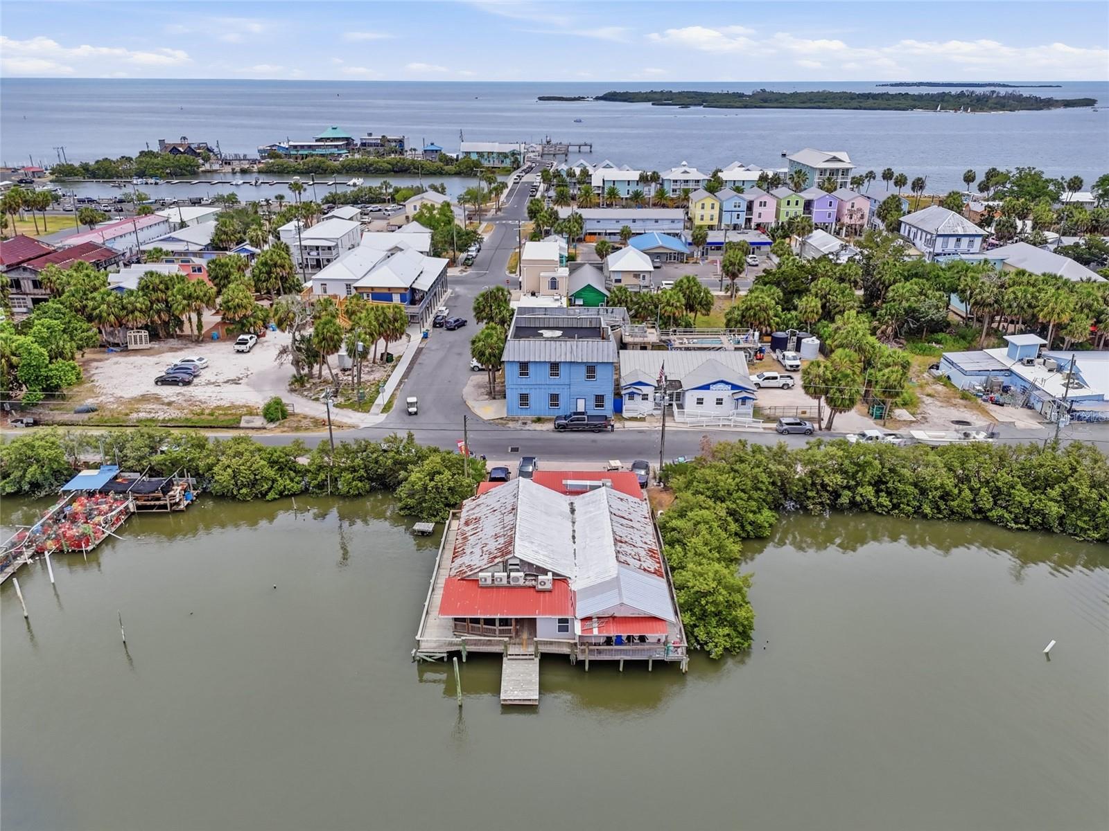 505 3rd Street, FL