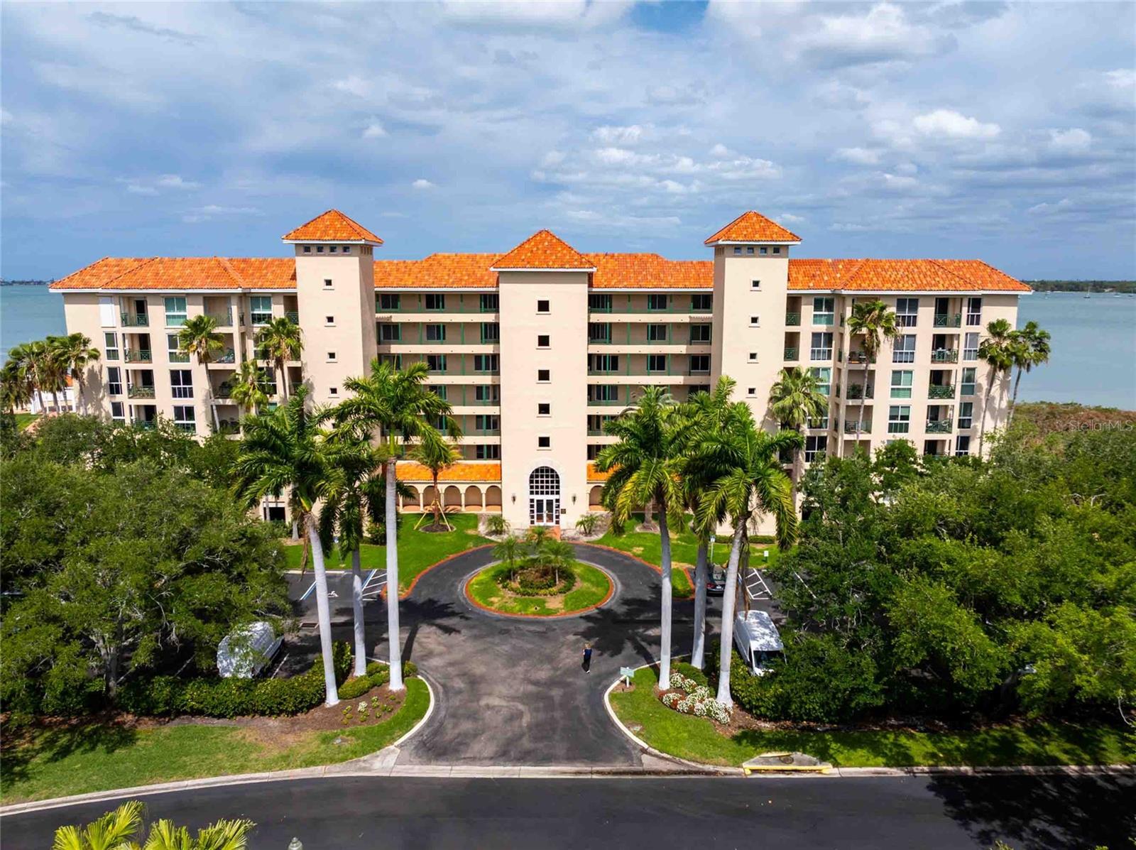 4737 Dolphin Cay Lane, FL