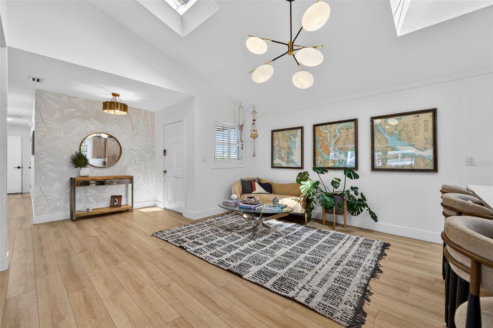 8450 Flagstone Drive, FL