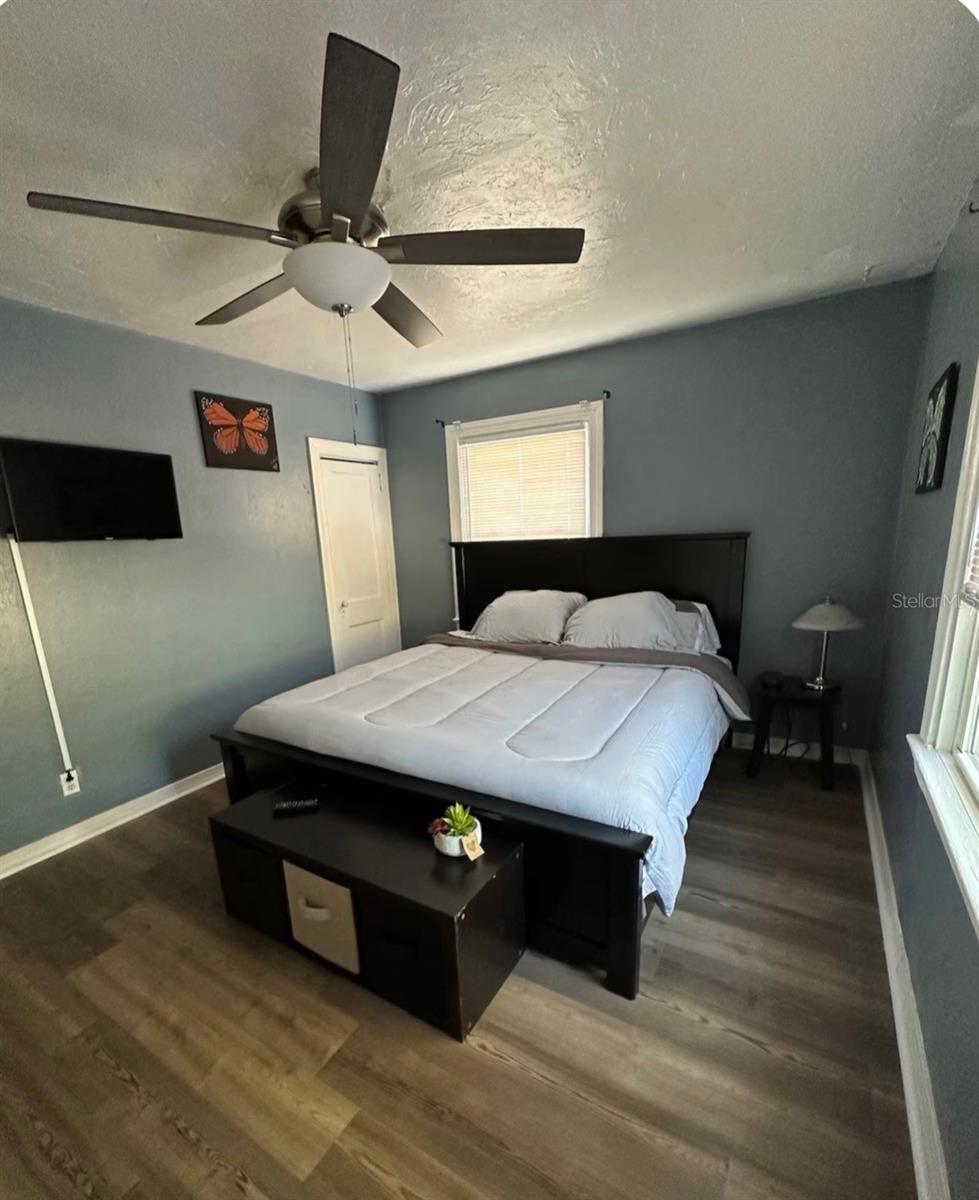 1371 Lakeview Drive, FL