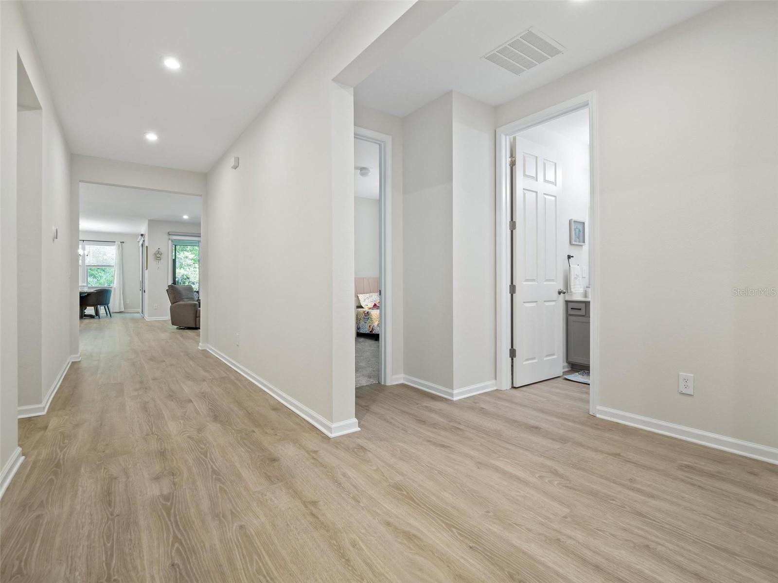 73 Moana Court, FL