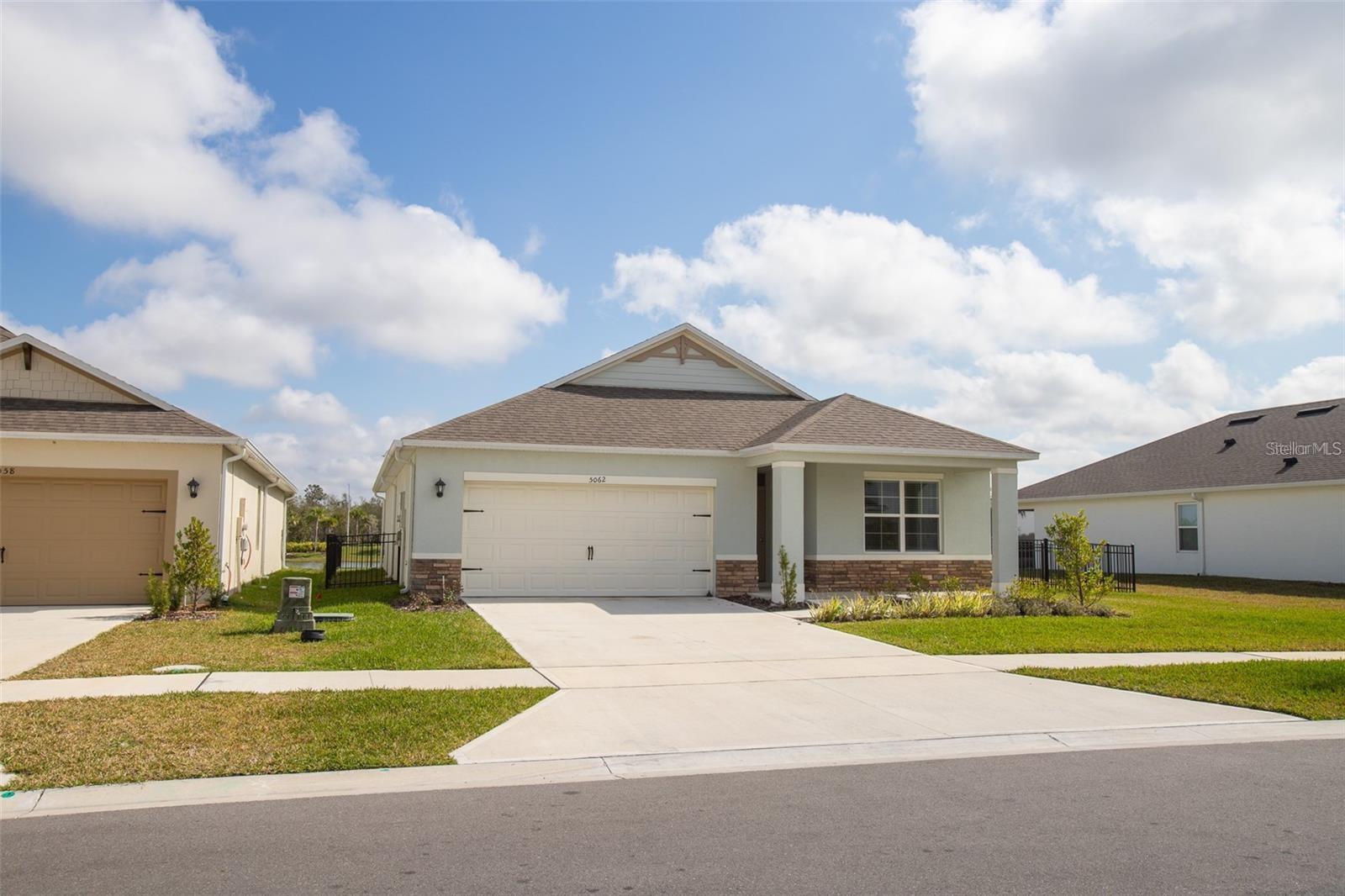 5062 Foxglove Circle, FL
