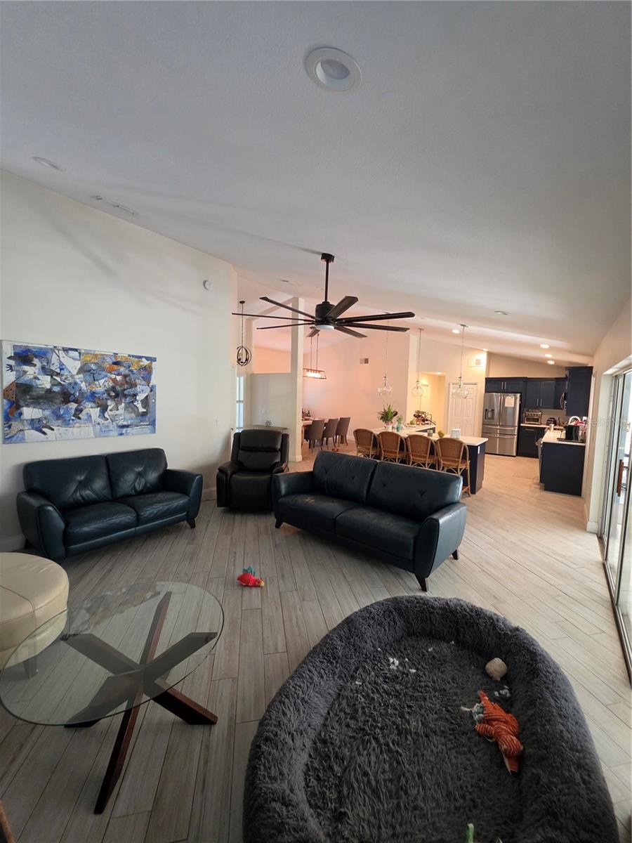 10158 Brandon Circle, FL
