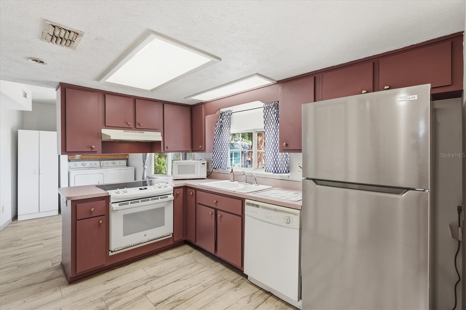 2270 34th Street, FL