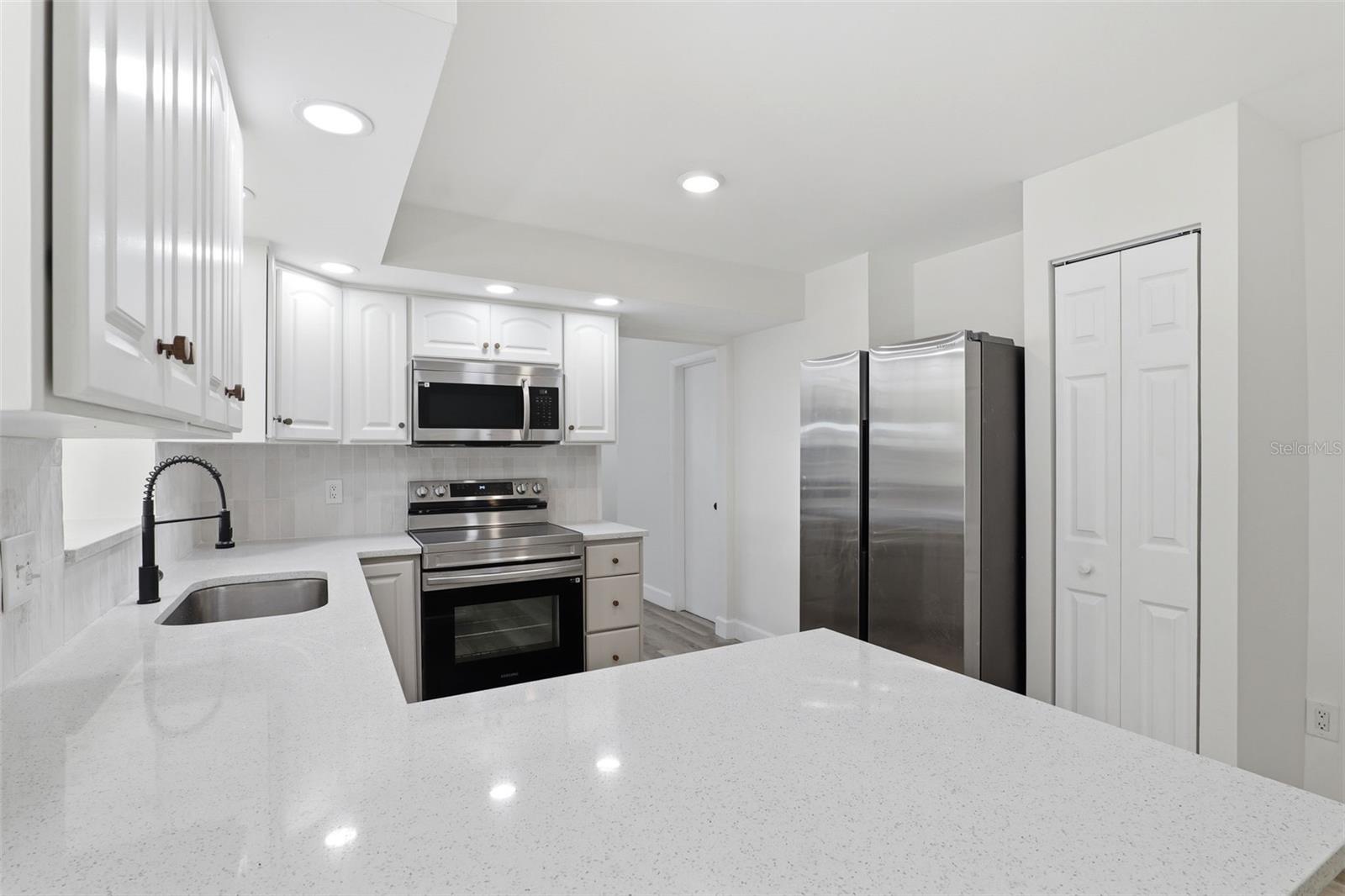 524 Westminster Avenue, FL