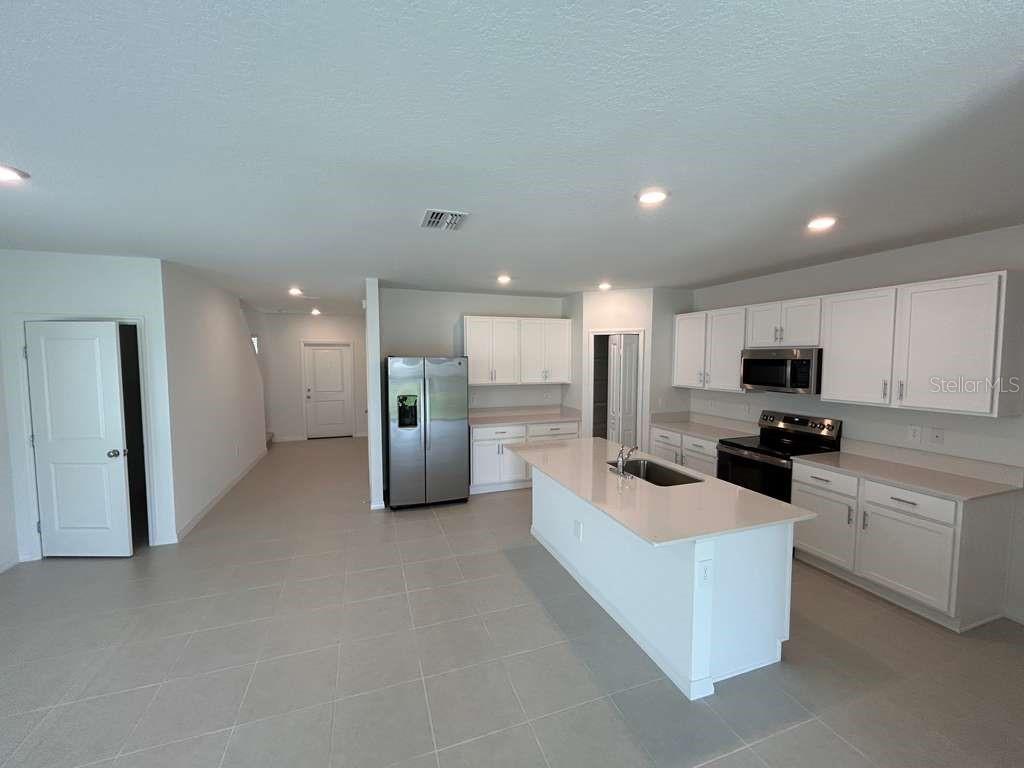 1140 Hour Glass Road, FL