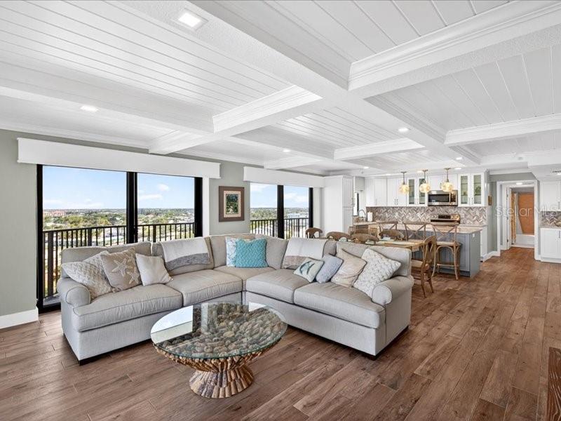501 Causeway, FL