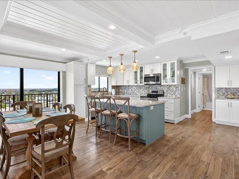 501 Causeway, FL