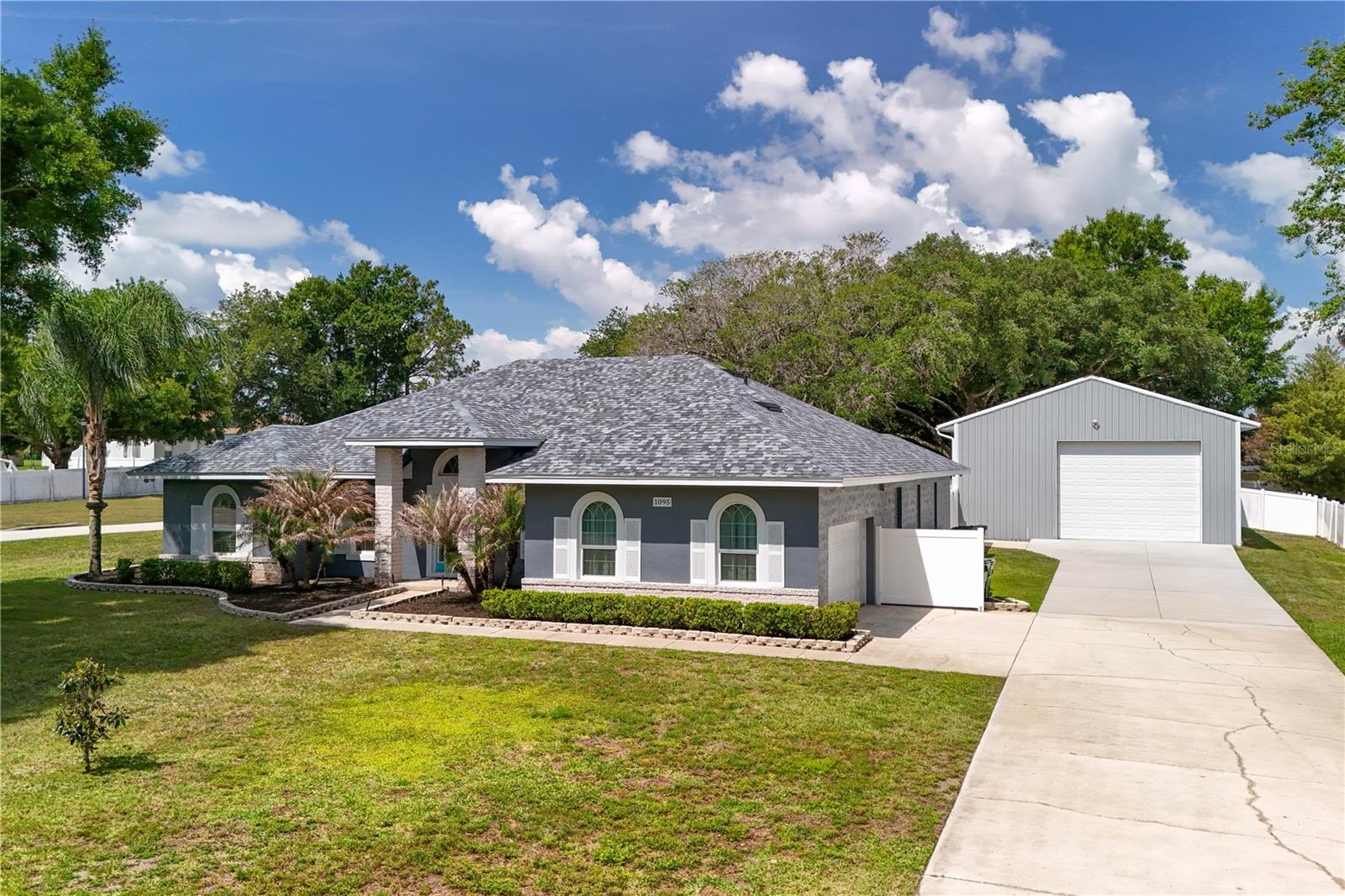 1095 Lake Hamilton Drive, FL