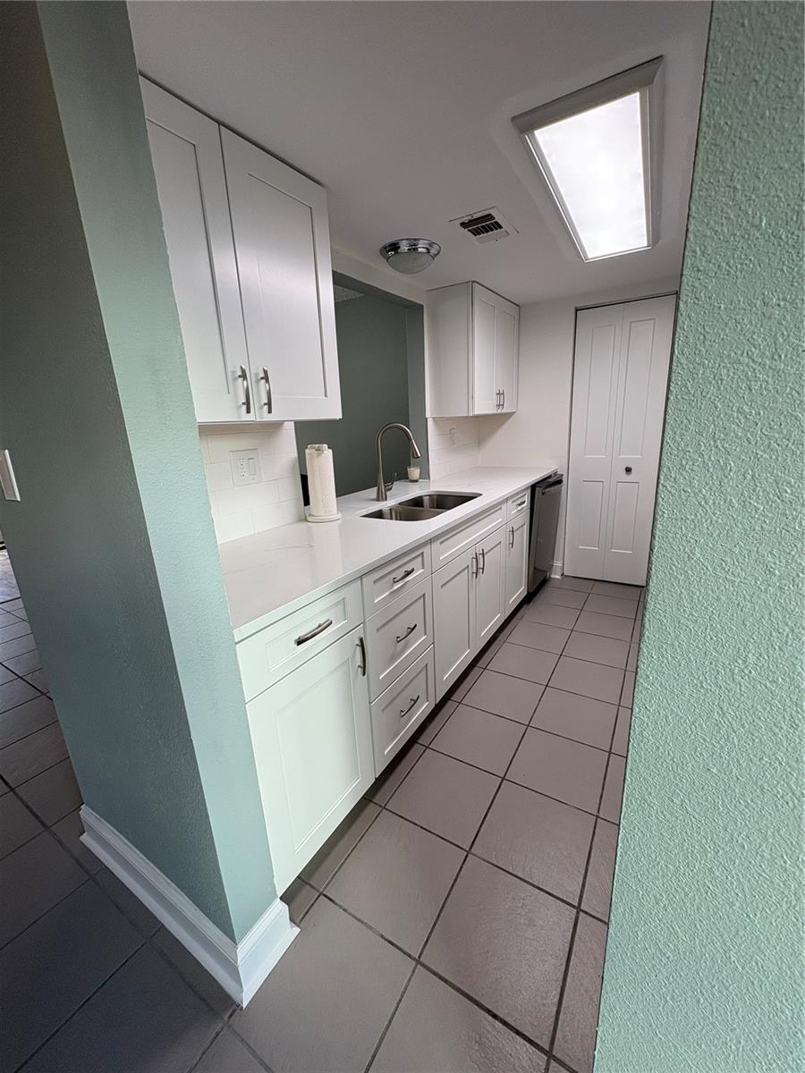 464 Paula Drive, FL