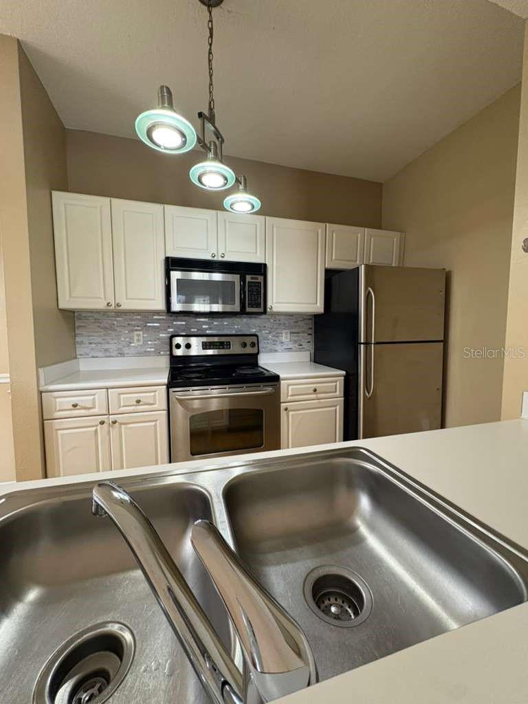 14341 Fredricksburg Drive, FL