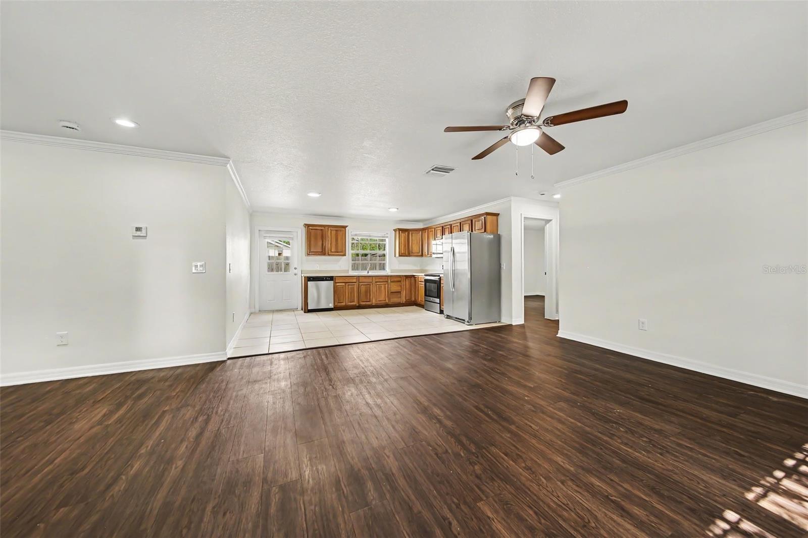 245 Oak Run Court, FL