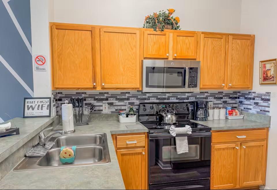 910 Park Terrace Circle, FL