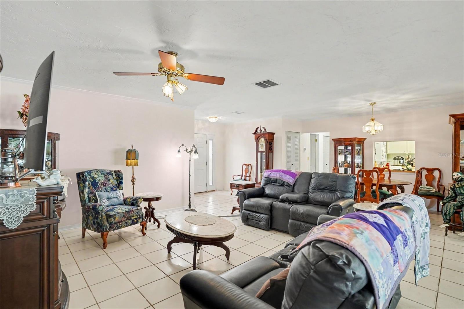 1703 New Bedford Drive, FL