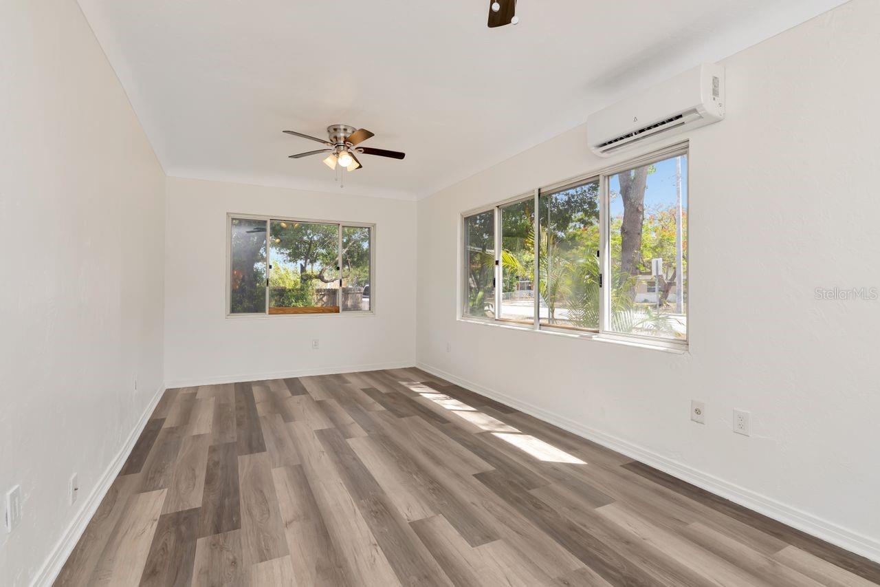 4939 Haines Road, FL