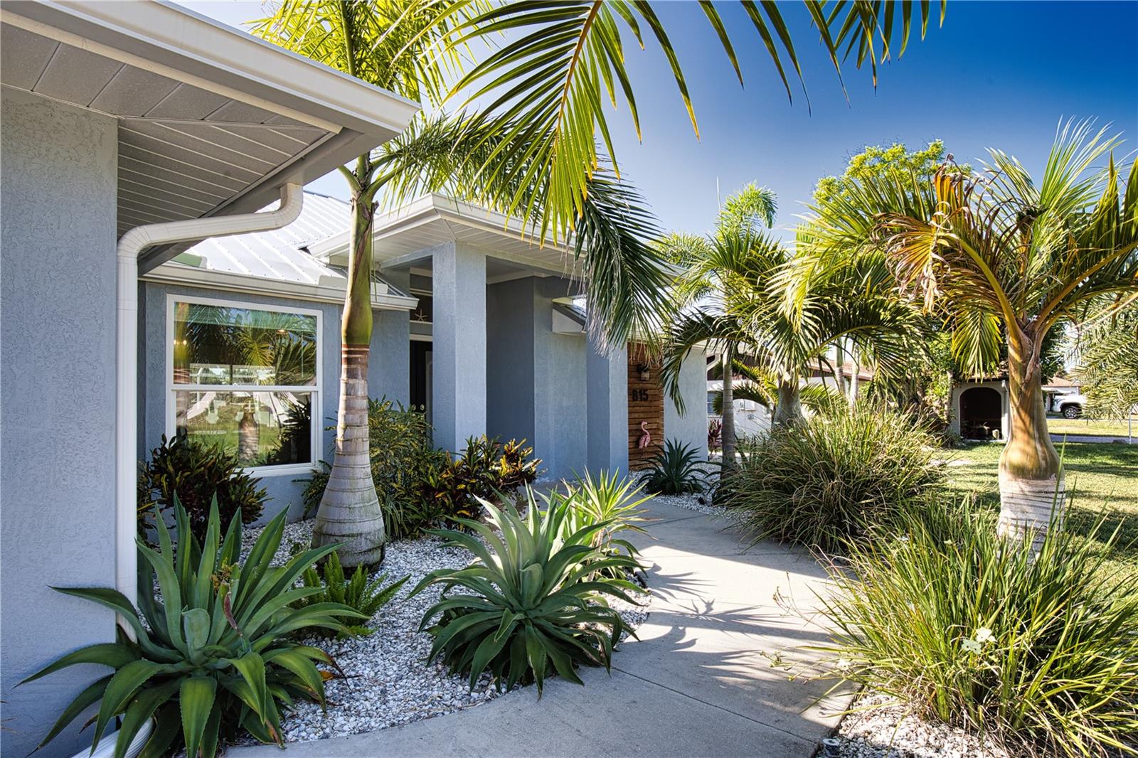 815 Acadia Road, FL