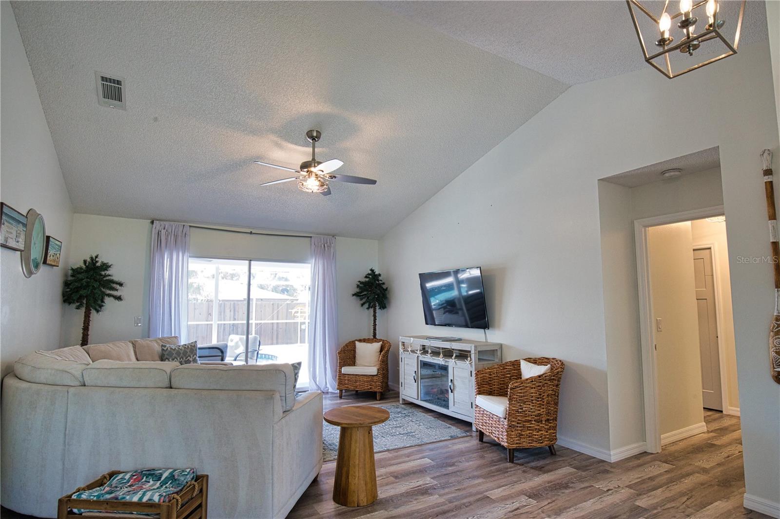 815 Acadia Road, FL