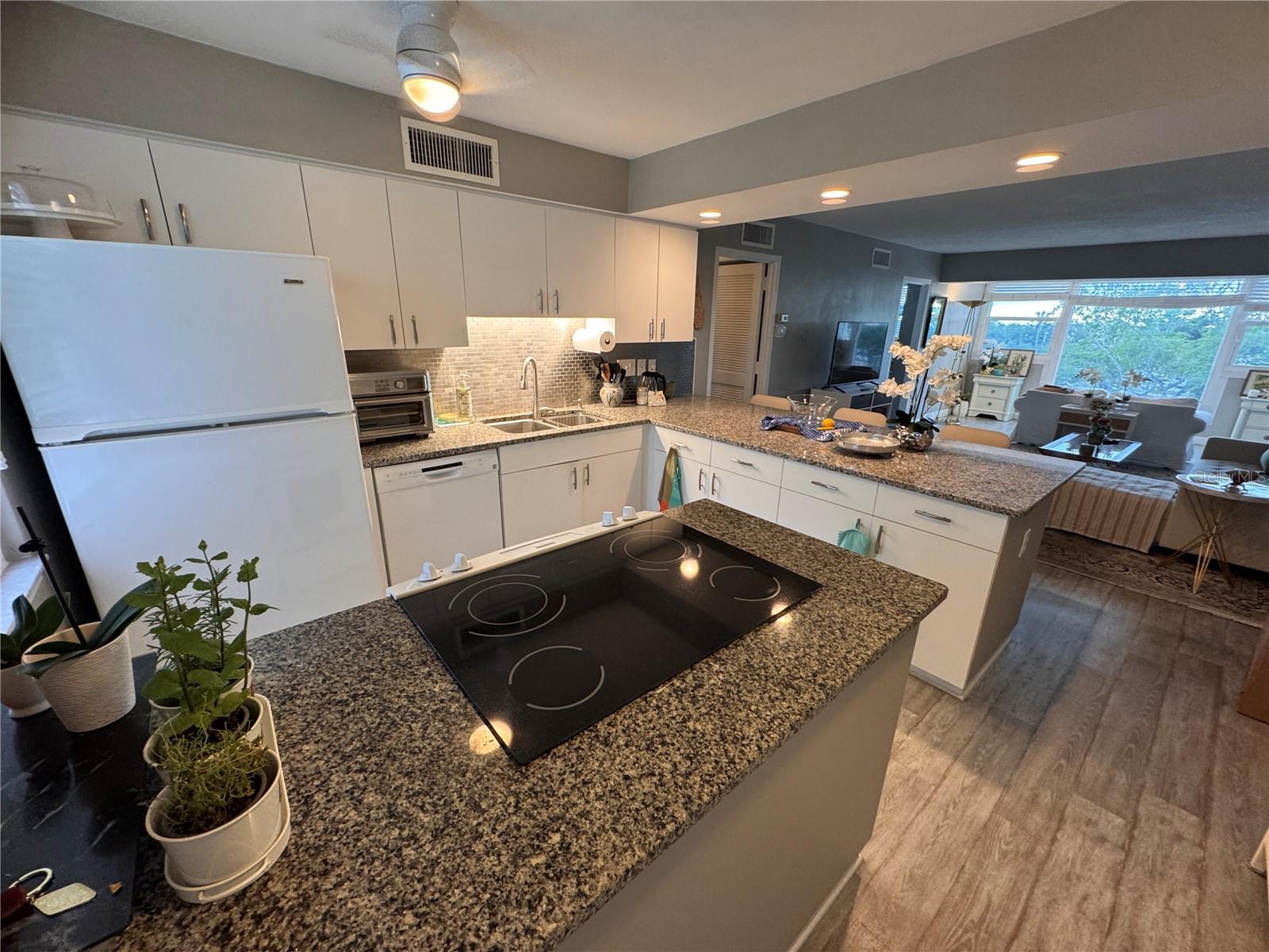 33 Gulfstream Avenue, FL