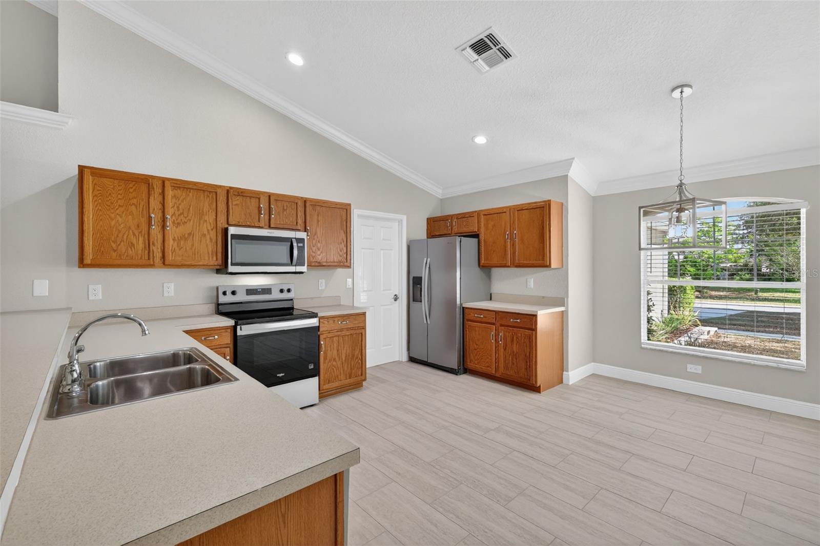 2294 Knollwood Drive, FL
