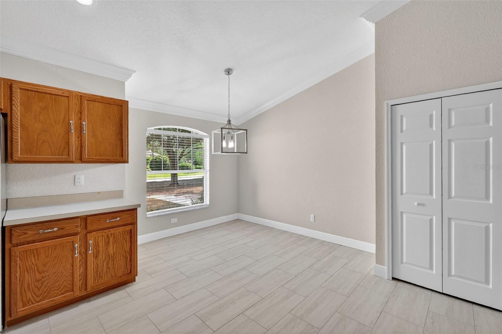 2294 Knollwood Drive, FL