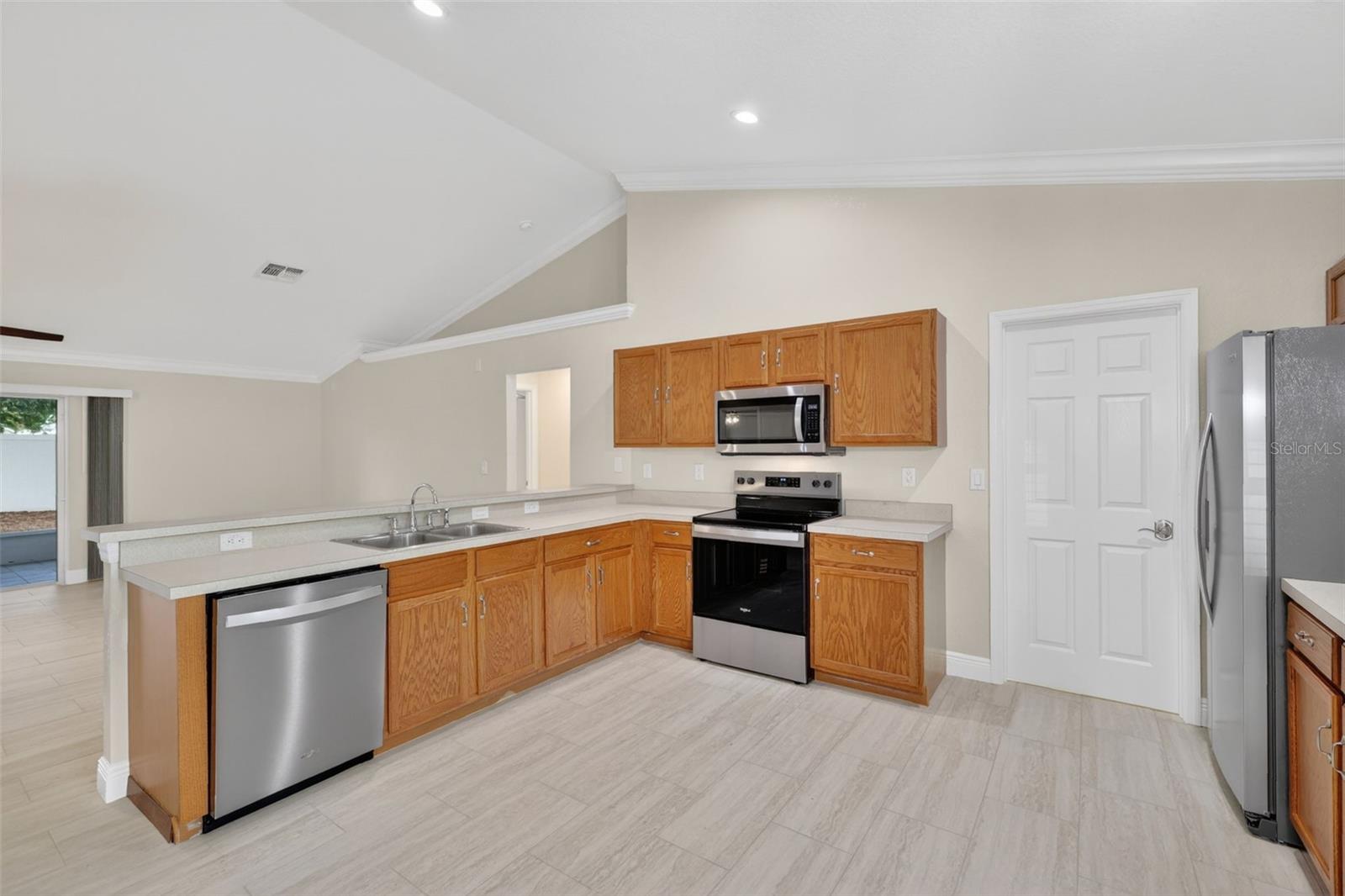 2294 Knollwood Drive, FL