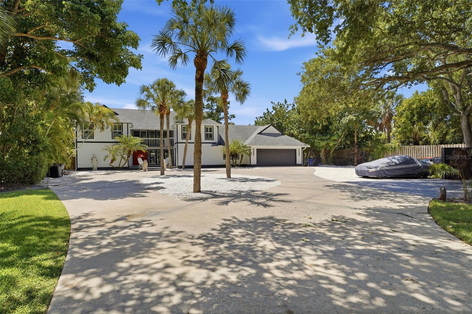 765 Siesta Key Circle, FL