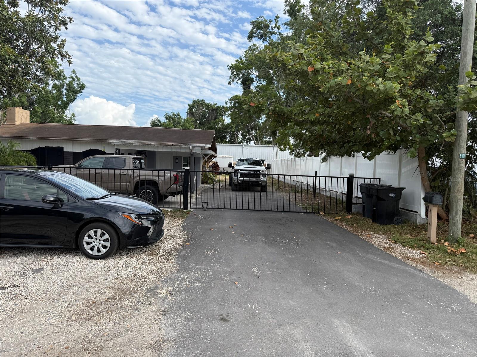 4106 South Avenue, FL