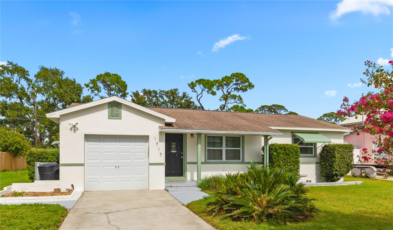 1717 Oxford Street, FL