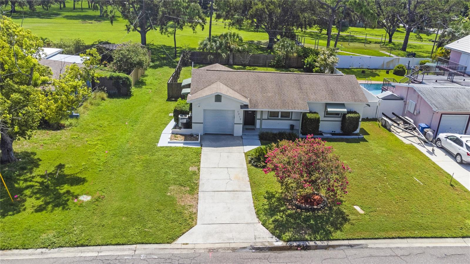 1717 Oxford Street, FL
