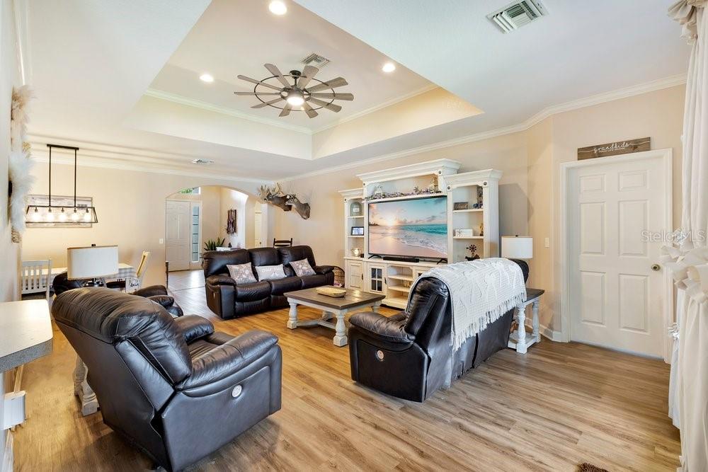 3322 Oak Hill Place, FL