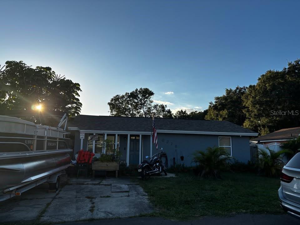TAMPA, FL