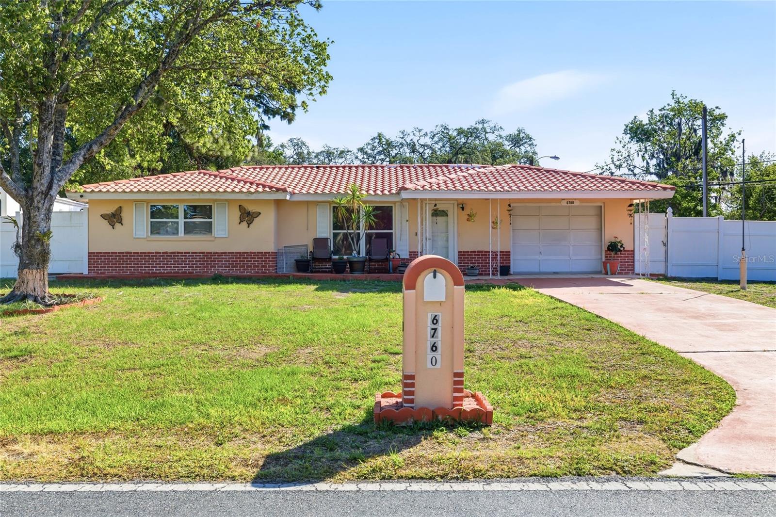 6760 Runnel Drive, FL