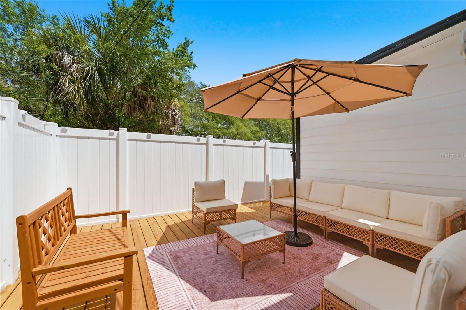 15 Laurel Street, FL