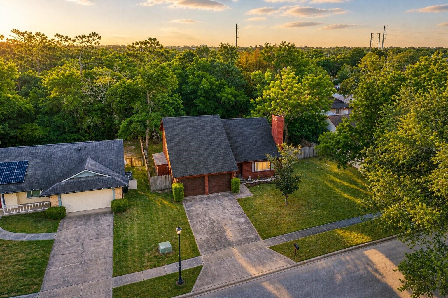 825 Mellowood Avenue, FL