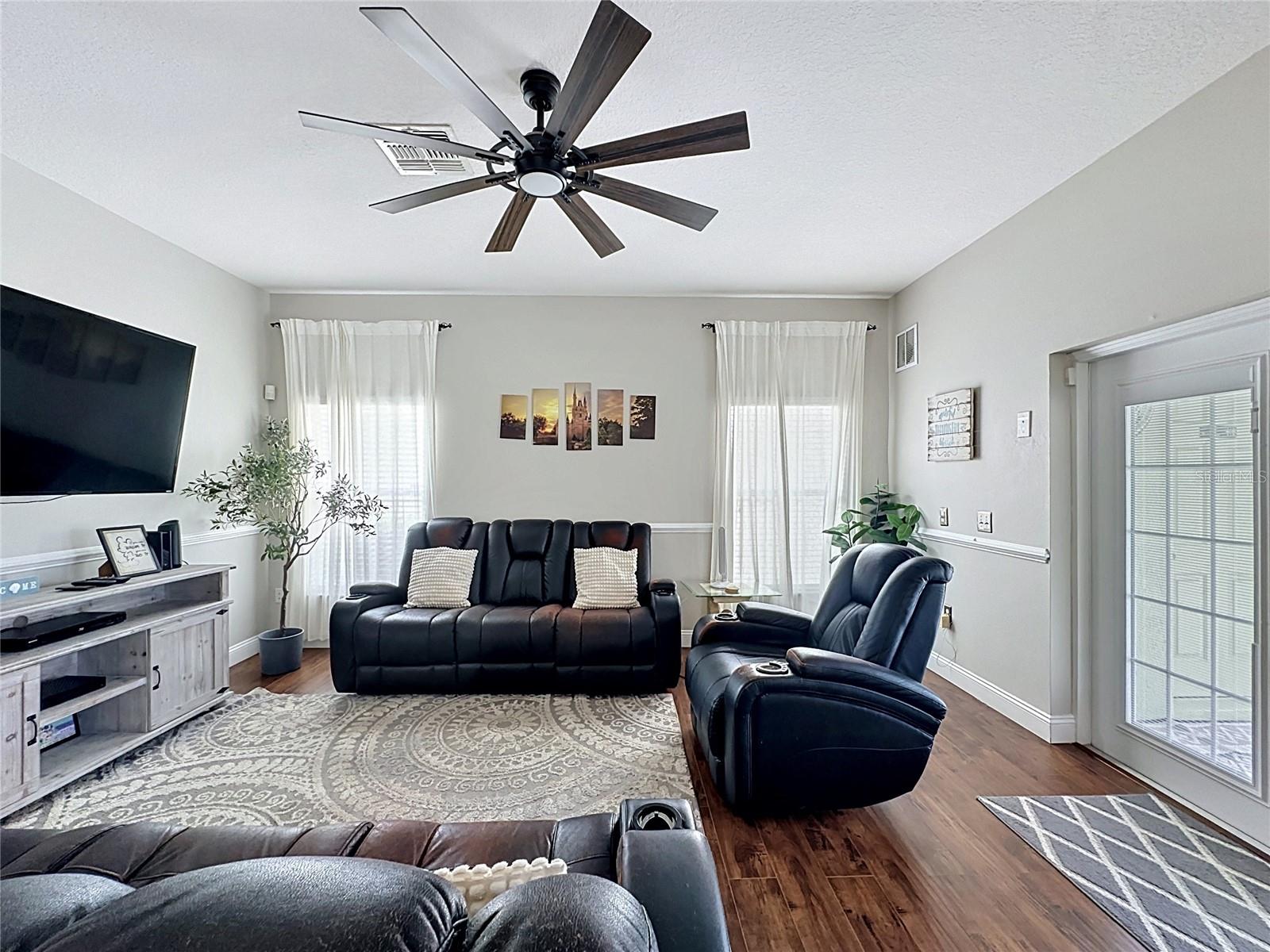 735 Kildrummy Drive, FL