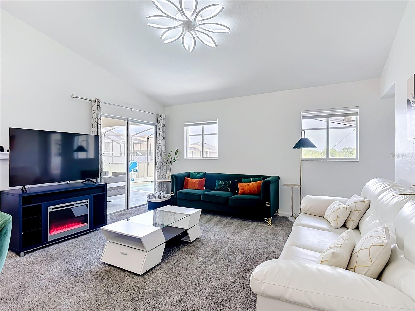 336 Hillcrest Drive, FL