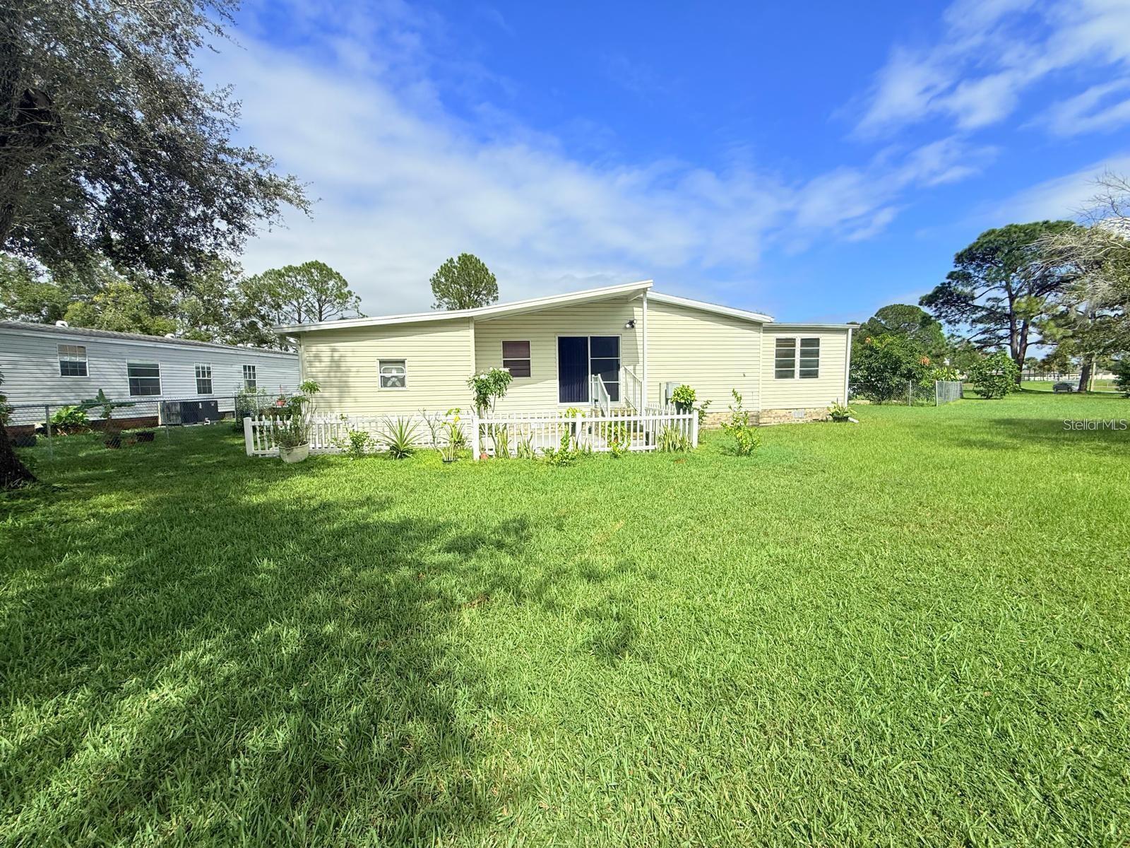 220 Ellsworth Drive, FL