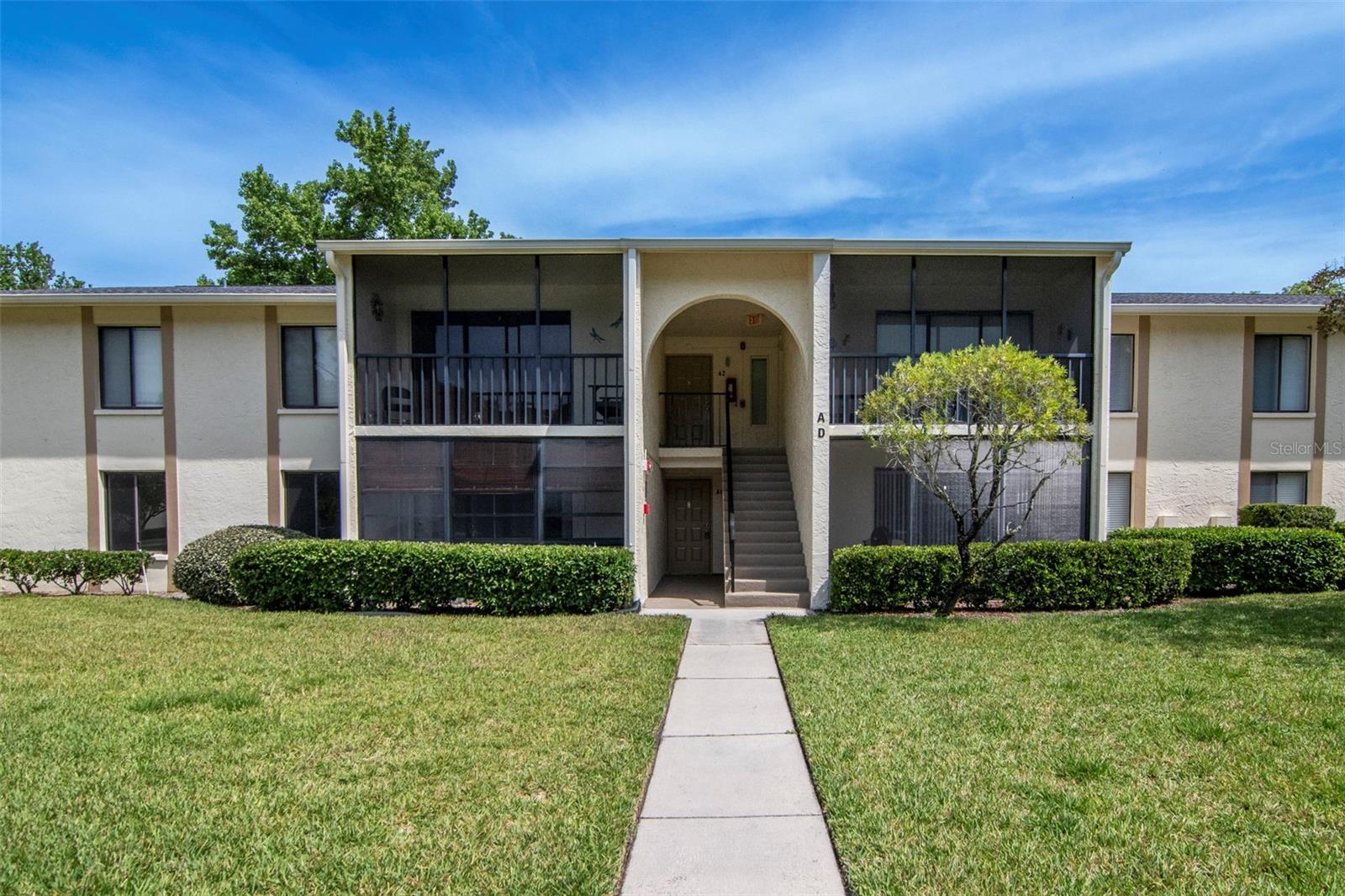 3211 Lake Pine Way, FL