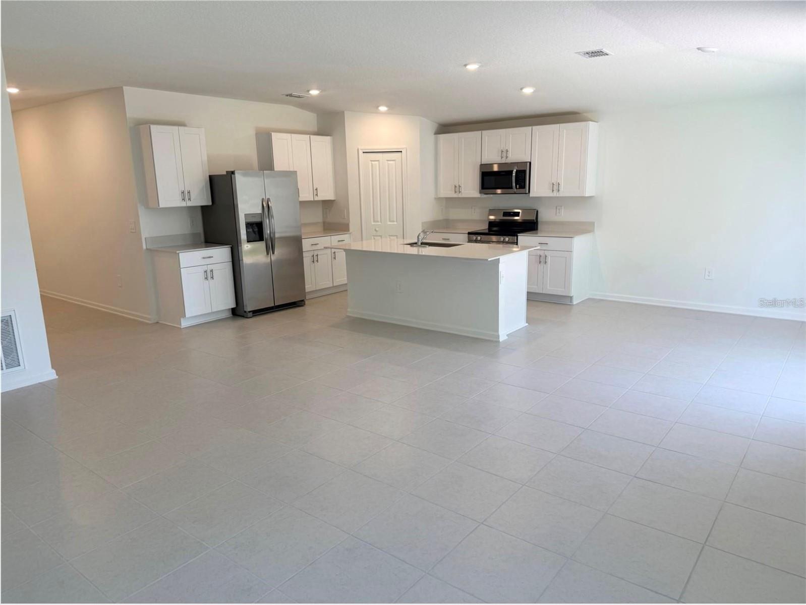 5300 Dagenham Drive, FL