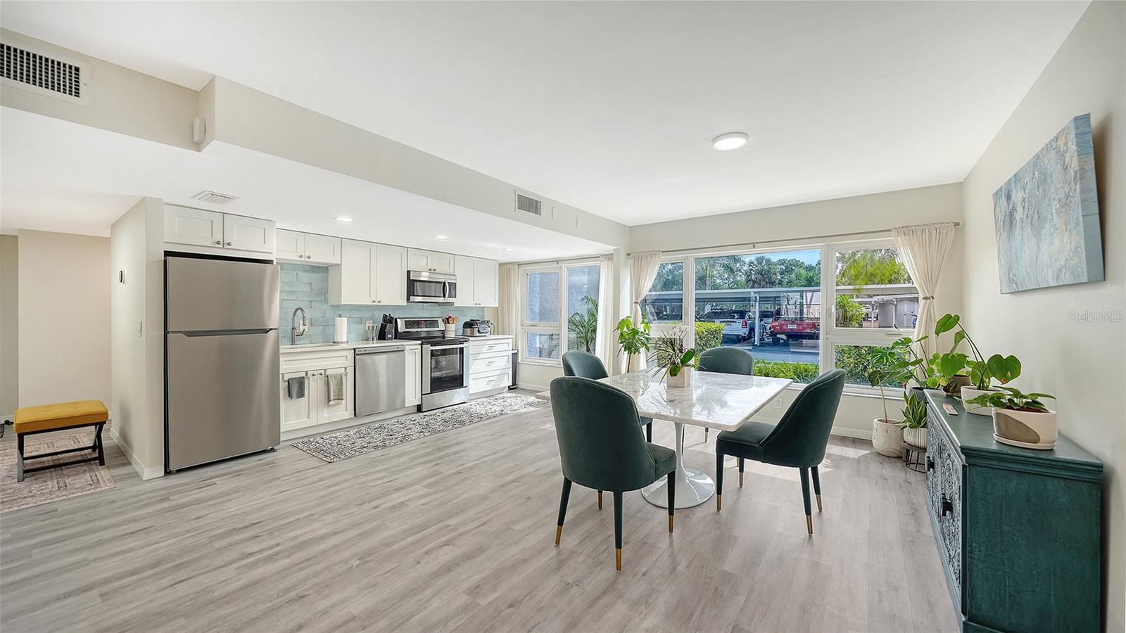 1100 Imperial Drive, FL