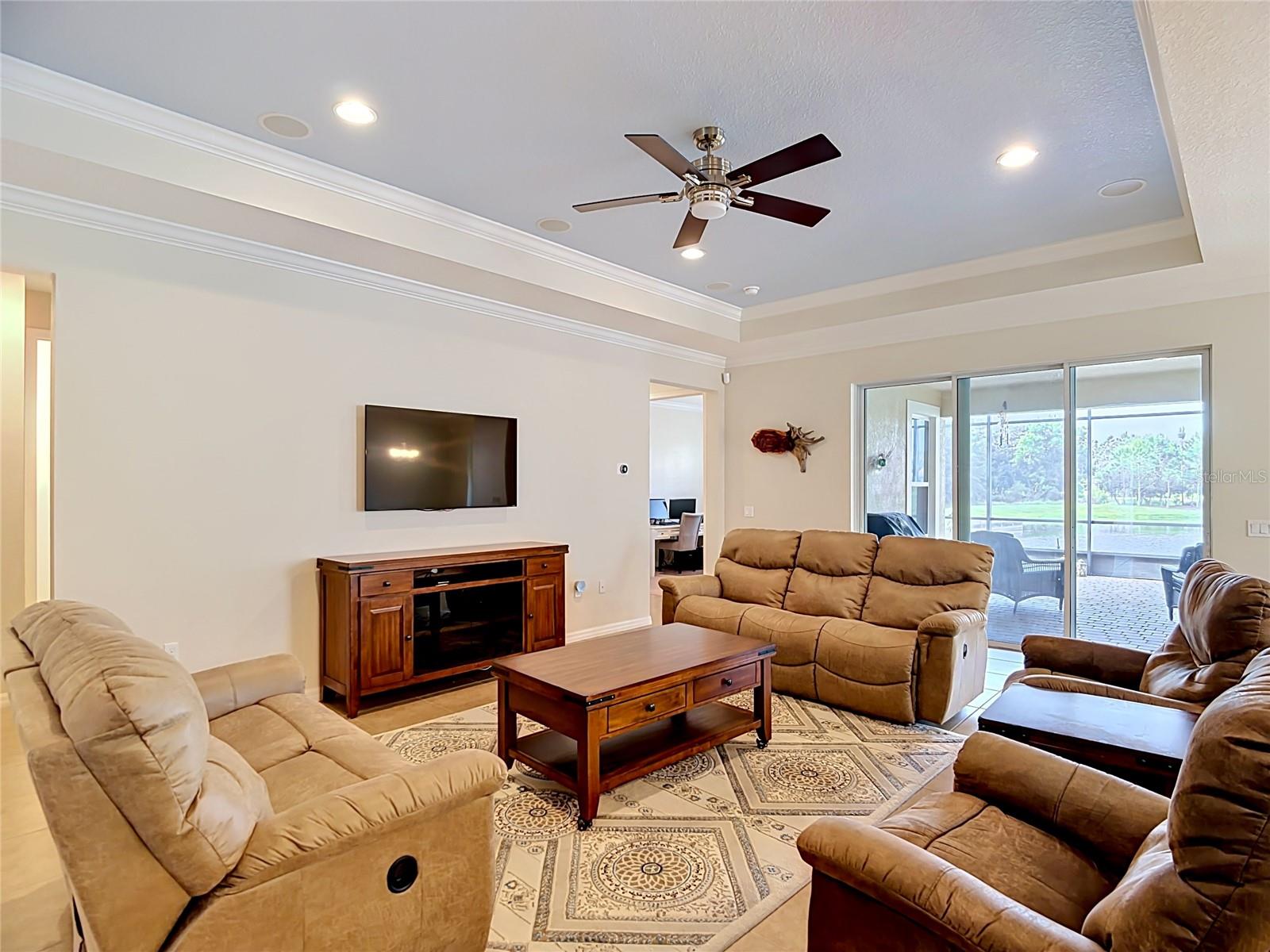 686 Irvine Ranch Rd, FL