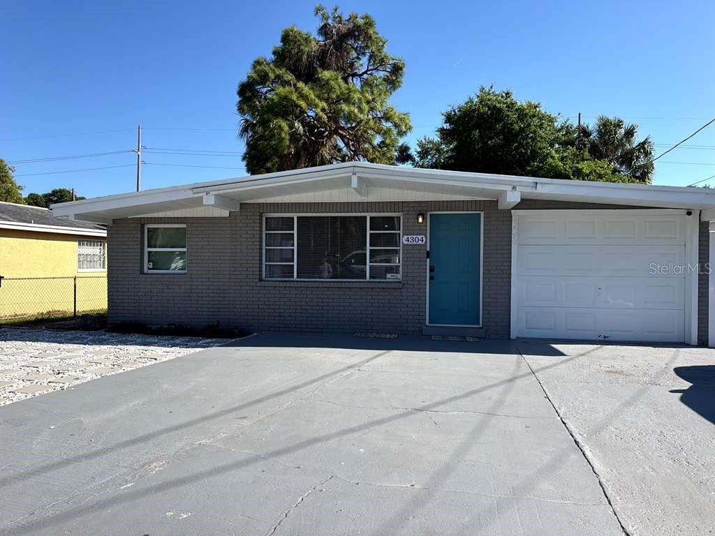 4304 Arch Street, FL
